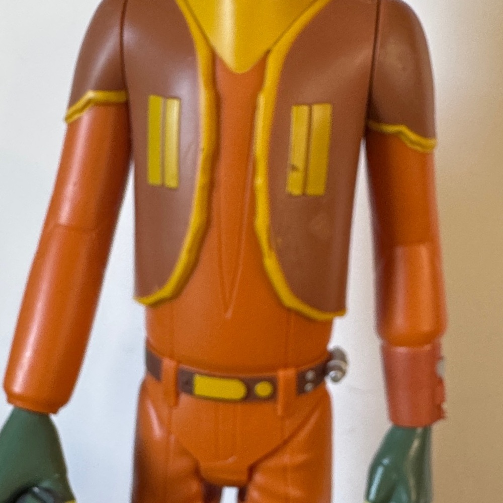Star Wars Rebels 18-inch Ezra Bridger action figure - Picture 4 of 14